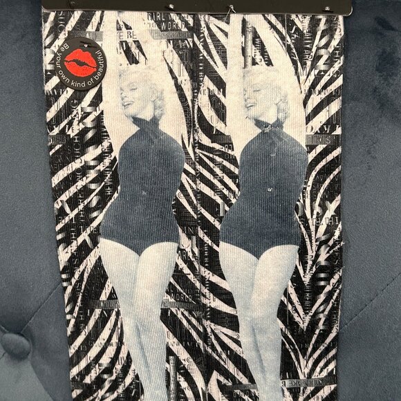 Marilyn Monroe socks - Picture 1 of 2